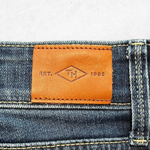 Tommy Hilfiger Women's Size 16 Medium Wash Blue Tribeca Straight Ankle Jeans - Picture 8 of 10